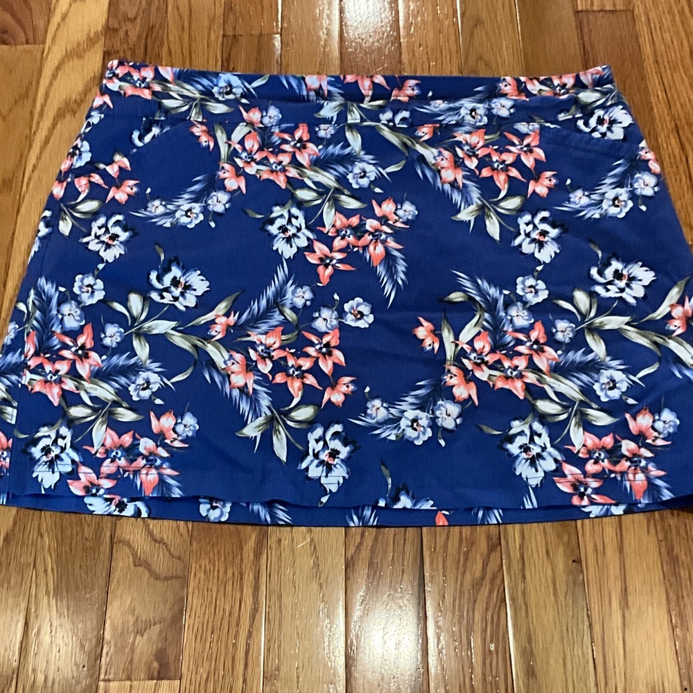 Mario Serrani Floral Print Skort~💙🧡